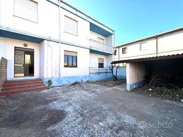 Appartamento quadrivano al piano terra