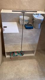 Specchiera bagno Geberit Selnova Square con LED