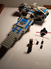 Lego sith infiltrator 7151