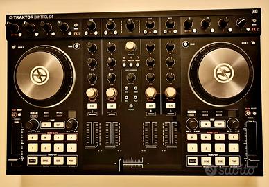 Console Traktor Kontrol S4 MK2 native instruments