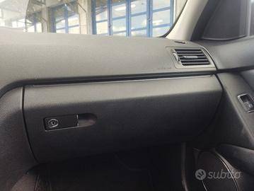Cassetto portaoggetti MERCEDES C 220 2010