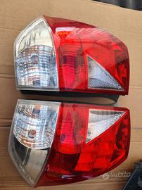 Honda frv fanali posteriori 