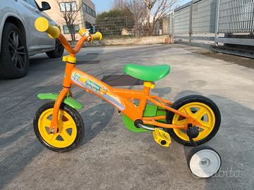 Bicicletta con ruotine