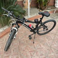 Mountain bike Rockrider 340 -26” con accessori