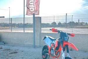 Ktm 450 SX-F tripla omologazione cross enduro mota