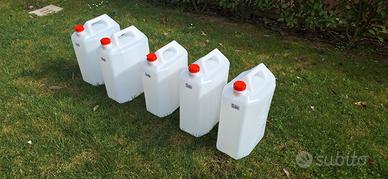 5 canestri in plastica nuovi da 30 litri