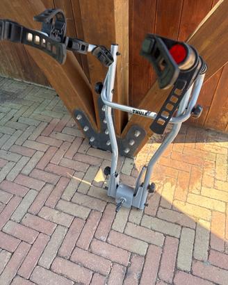 Porta 4 bici marca thule
