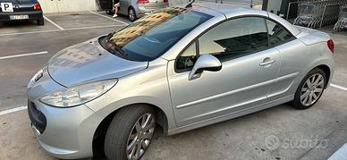 Peugeot 207 - 2010