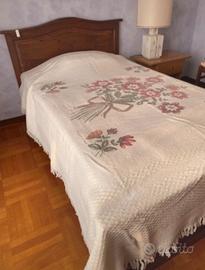 Copriletto in lana