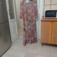 Motivi abito da donna stile impero e gonna a balzo