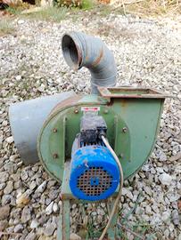aspiratore fumi industriale 