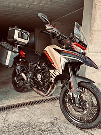 Benelli trk 702 x
