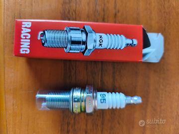 Confezione da 4 candele ngk R5184-95
