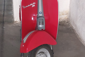 Vespa 50 Special Rossa anno 1972