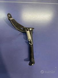 Cavalletto laterale nero per scooter