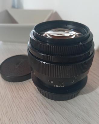 Obiettivo da ritratto Zenit Jupiter-9 85mm f2 M42