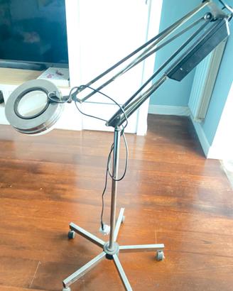 Lampada lente ingrandimento da precisione