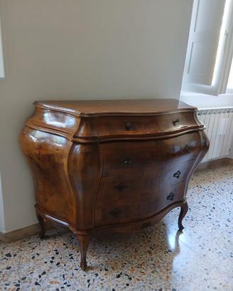 Cassettone e Comodino bombato  stile Veneziano