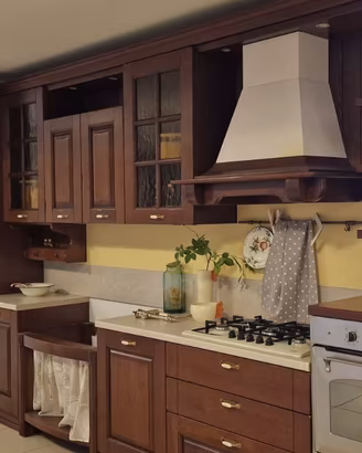 Cucina Classica in Legno Noce, Promo Esposizione
