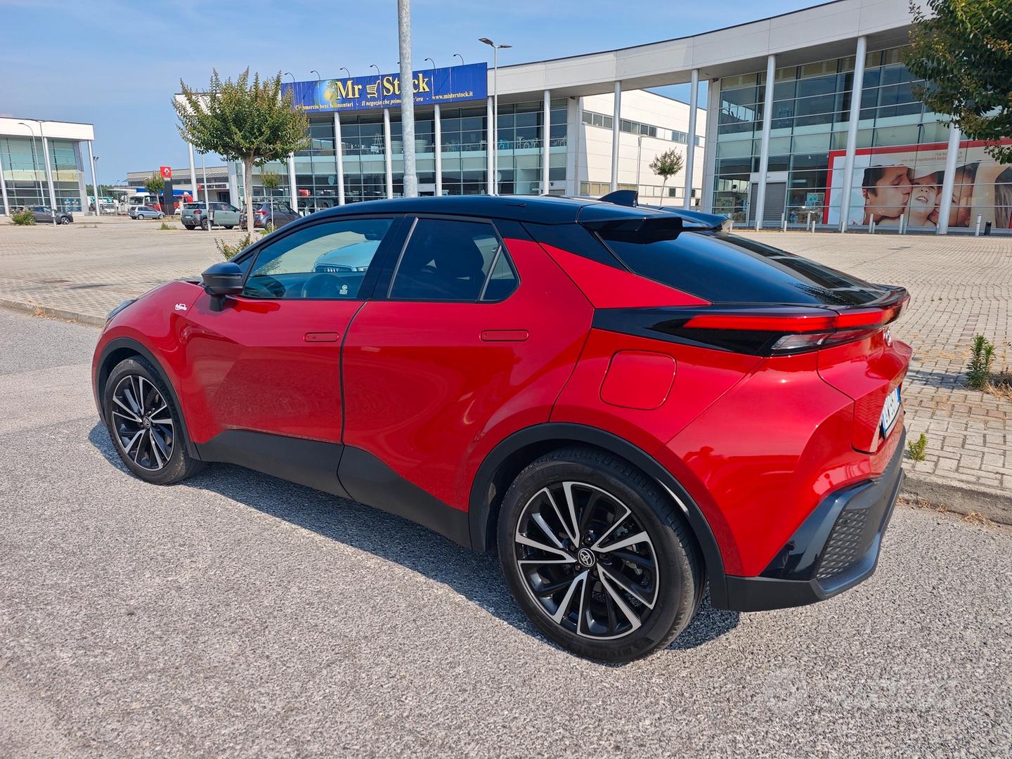 Toyota C-Hr 2025 photo 4