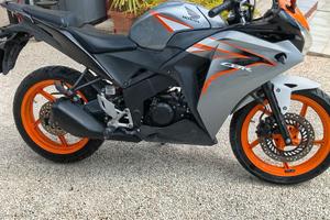 Honda CBR 125R