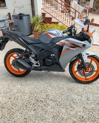 Honda CBR 125R