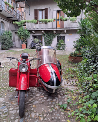 Moto Guzzi Astore 500 con sidecar