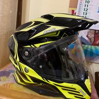 Casco airoh commander