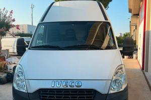 Iveco 35s15