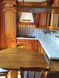 Cucina in legno massello di ciliegio/acacia