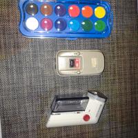 tavolozza colori, interruttore e toglipelucchi.