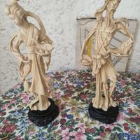 statue  in osso perfette.