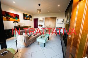 VILLA A SCHIERA A CASALUCE