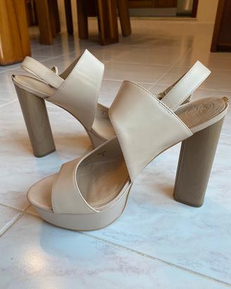 Scarpa con tacco alto  Guess - n. 38