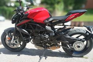 MV Agusta Brutale 800