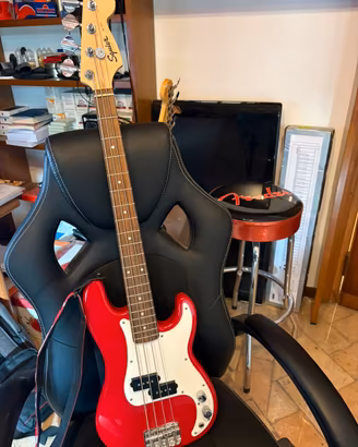 Basso Elettrico Fender Squier mini
