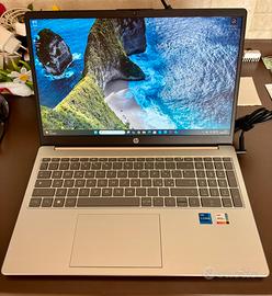 HP Laptop MAI usato
