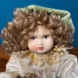 Bambola in porcellana Capodimonte