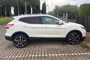 Qasquai 1.6 4x4 tekna