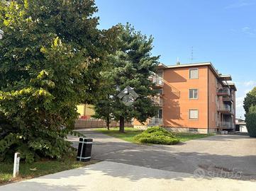 3 LOCALI A LONATE POZZOLO