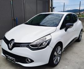 Renault Clio 1.5d Garanzia completa 12 Mesi - 2015