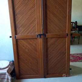 Balcone scuro in PVC