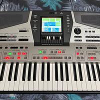 Roland E-80 Arranger Workstation