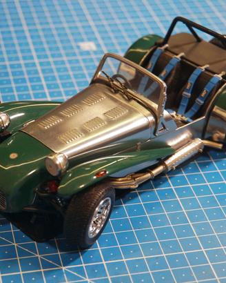 Kyosho 1/18 Lotus Catheram 7