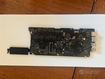 Logic board Macbook pro A1502 2.7 8gb+ssd 128gb