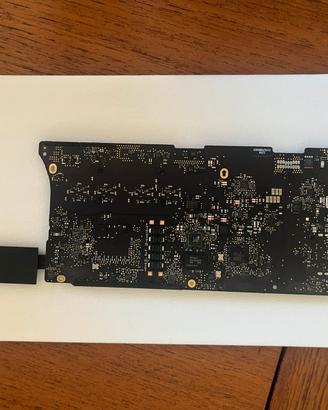 Logic board Macbook pro A1502 2.7 8gb+ssd 128gb