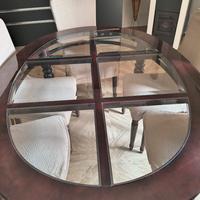 tavolo in mogano con vetri