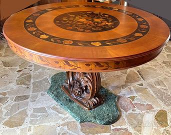 Tavolo rotondo piede intagliato