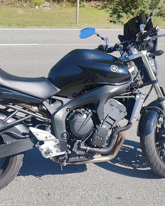 Yamaha FZ6 600