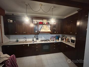 Cucina 4x2 mt completa di elettrodomestici